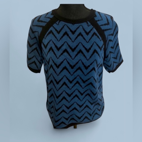 Anne Klein Sweater - Picture 1 of 4